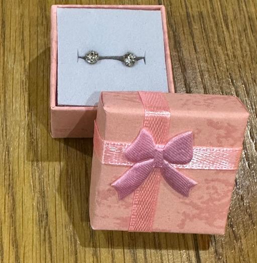 Buy & Sell Shirley Solihull - Photos for Brand new Earrings in gift box 🎁