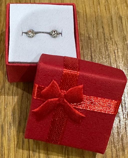 Buy & Sell Shirley Solihull - Photos for Brand new Earrings in gift box 🎁