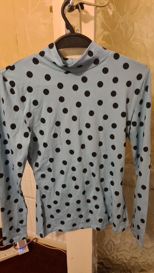 Buy & Sell Hempstead Medway - Kent - Photos for Marks & Spencera new blue/black top size 6