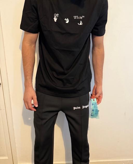 Buy & Sell Fitzrovia Central London - Photos for Off white t shirt