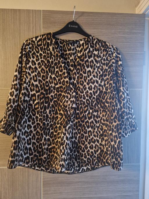 Buy & Sell Scholes Rotherham - Photos for Animal print F&F top 14