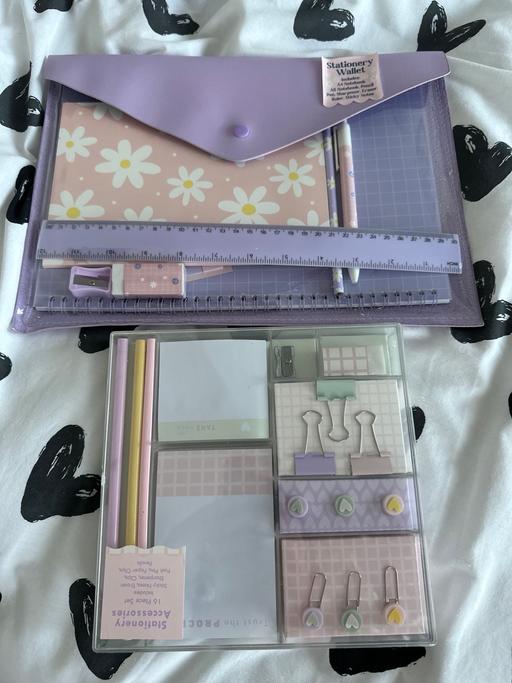 Buy & Sell Whiston Knowsley - Photos for Stationary set