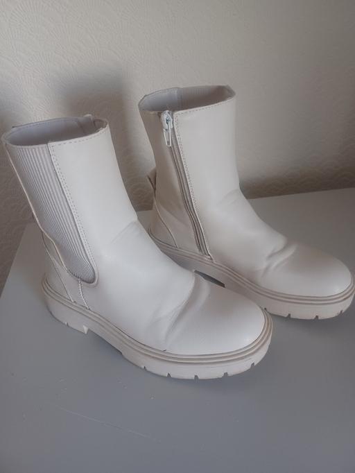 Buy & Sell Eckington North East Derbyshire - Photos for primark girls boots size 1