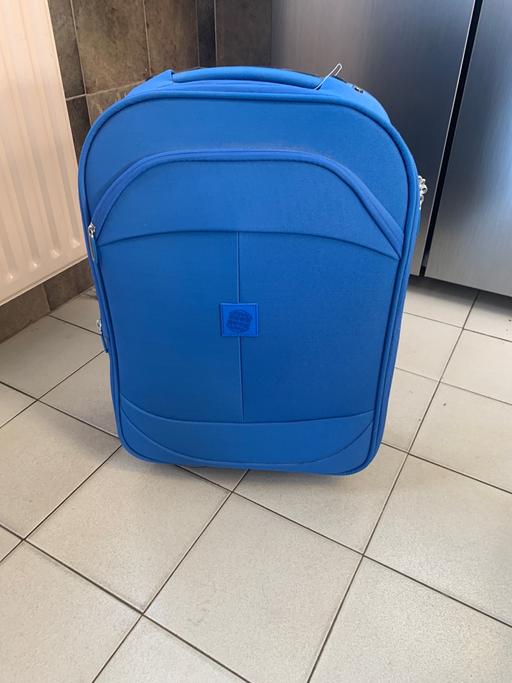 Buy & Sell Feltham Hounslow - Photos for Small Blue Suitcase