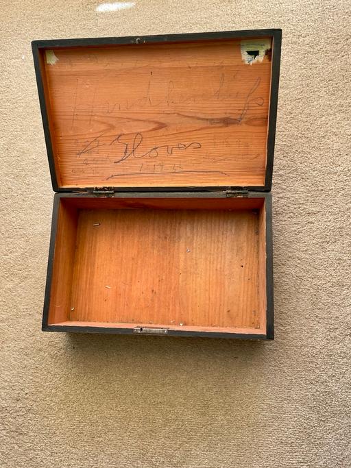 Buy & Sell Perth Perth and Kinross - Photos for Ancient wooden box