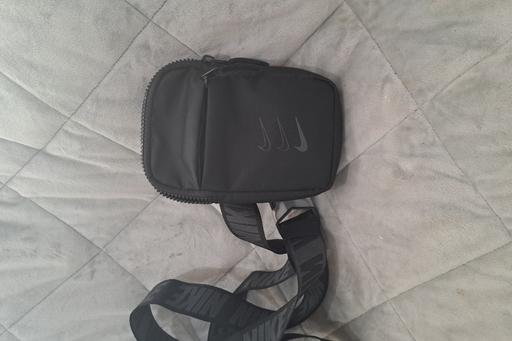 Buy & Sell Sutton Coldfield Birmingham - Photos for Nike Adjustable strap bag small