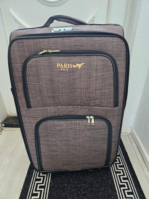 Buy & Sell Tividale Sandwell - Photos for Brown case 3 wheels trolley travel case