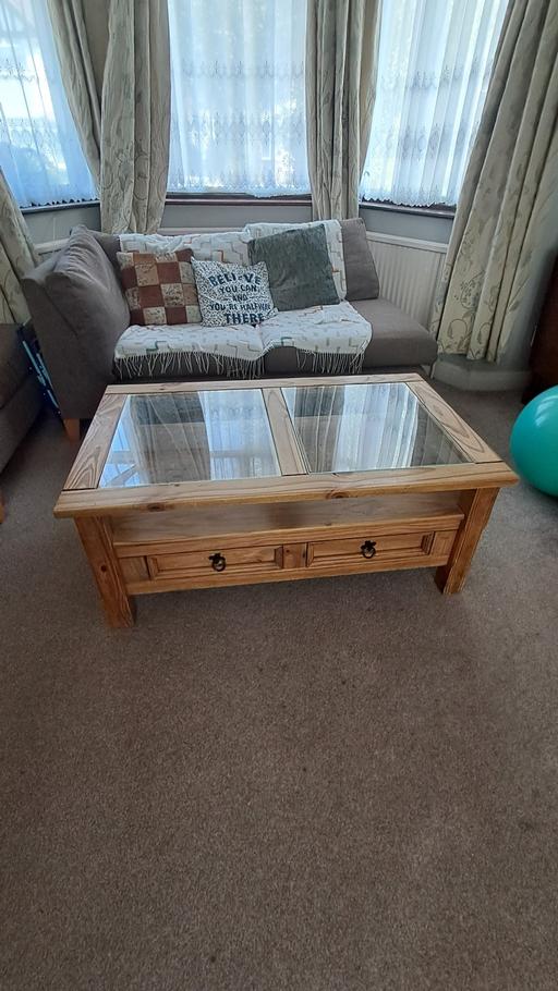 Buy & Sell Cheam Sutton - Photos for Coffee Table