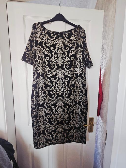 Buy & Sell Newton Doncaster - Photos for Dorothy Perkins glitzy dress, size 18.