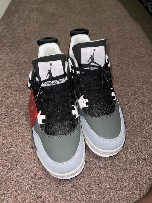 Buy & Sell Bolton City Centre Bolton - Photos for Jordan 4 fears