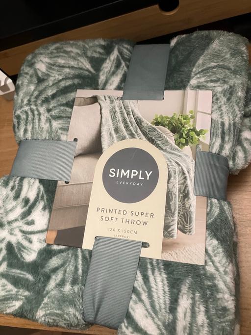 Buy & Sell Park Hill Sheffield - Photos for New soft blanket