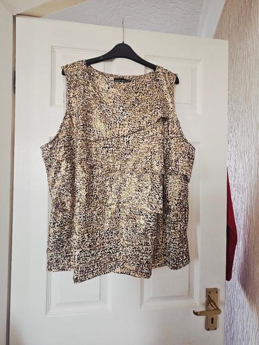 Buy & Sell Newton Doncaster - Photos for David Emanuel party top, size 22.