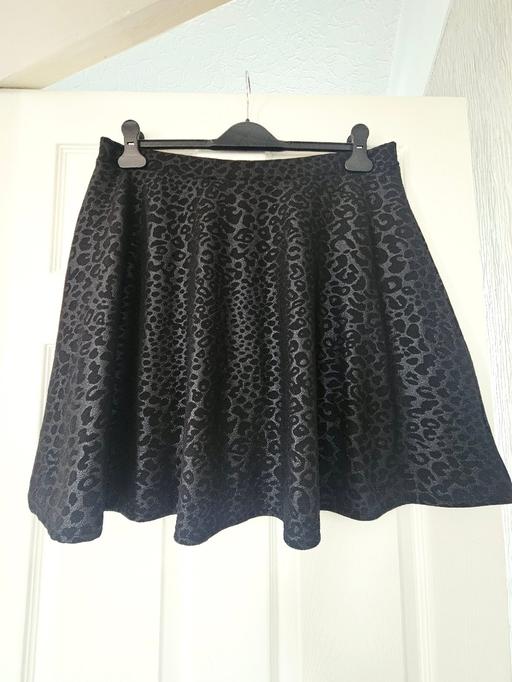 Buy & Sell Newton Doncaster - Photos for Boohoo patterned skirt, size 20..NEW