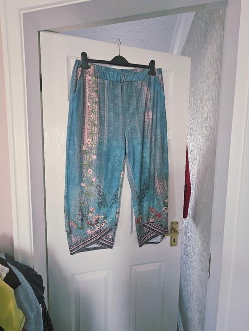 Buy & Sell Newton Doncaster - Photos for Trousers, size 18/20.. like new
