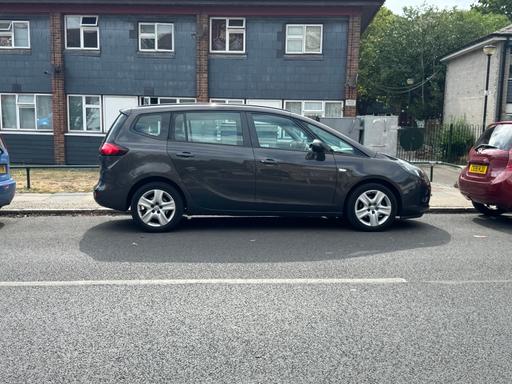 Vehicles Stanford-Le-Hope Thurrock - Essex - Photos for Vauxhall zafira tourer