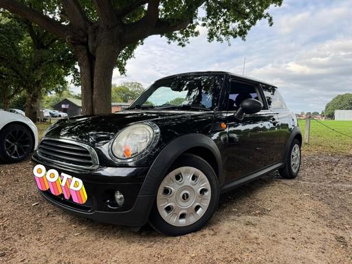 Vehicles Arnos Grove North London - Photos for 2009 MINI ABSOLUTELY OUTSTANDING CONDITION