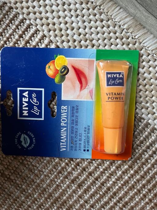 Buy & Sell Wednesfield Wolverhampton - Photos for Box of 10 lip balms £2 all