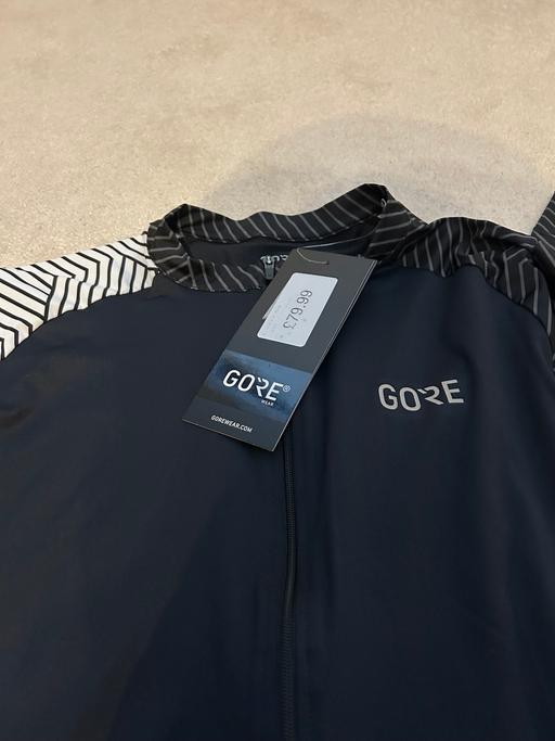 Buy & Sell Wedges Mills South Staffordshire - Photos for Brand new Gore cycling top
