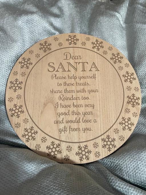 Buy & Sell Heath Town Wolverhampton - Photos for Wooden Santa Treat Board