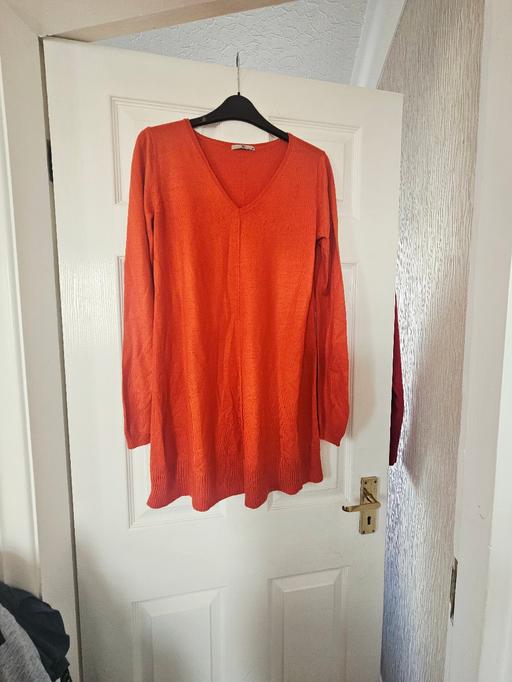 Buy & Sell Newton Doncaster - Photos for Longer length jumper, size 10/12
