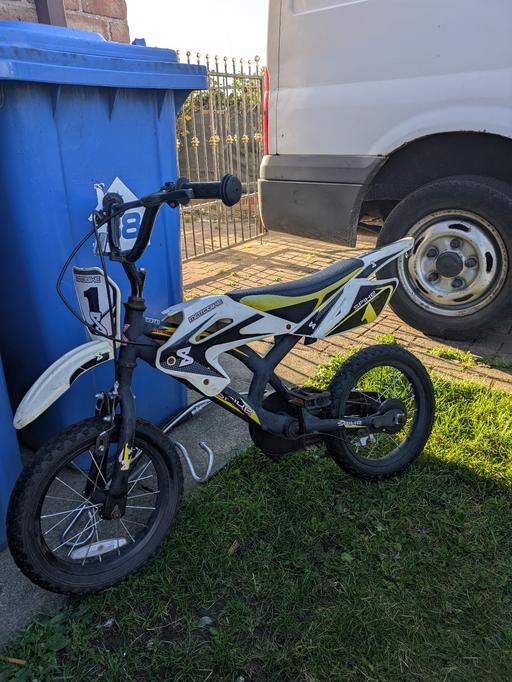 Buy & Sell Rawcliffe Bridge East Riding of Yorkshire - Photos for boys bike