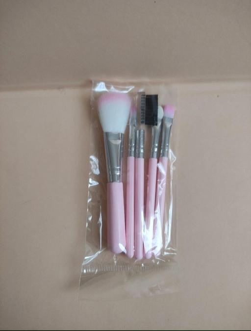 Buy & Sell Grafton Street Industrial Estate West Northamptonshire - Photos for Small makeup brush