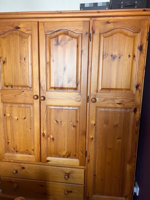 Buy & Sell Erdington Birmingham - Photos for Solid antique pine triple wardrobe