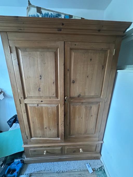 Buy & Sell West Hendon North West London - Photos for Rustic pine double wardrobe