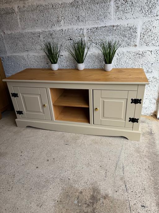 Buy & Sell Hoobrook Wyre Forest - Photos for Mexican pine tv unit