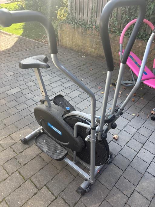 Buy & Sell Stainton Middlesbrough - Photos for Cross trainer