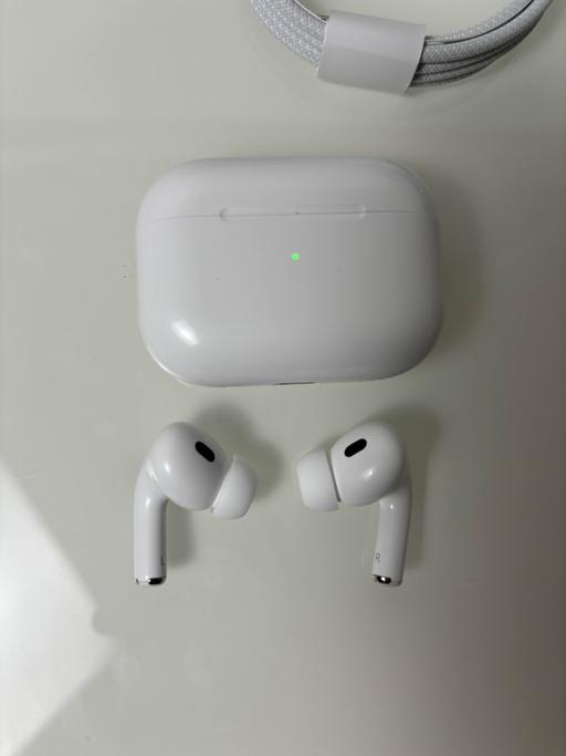 Buy & Sell Wembley Brent - Photos for Apple AirPods