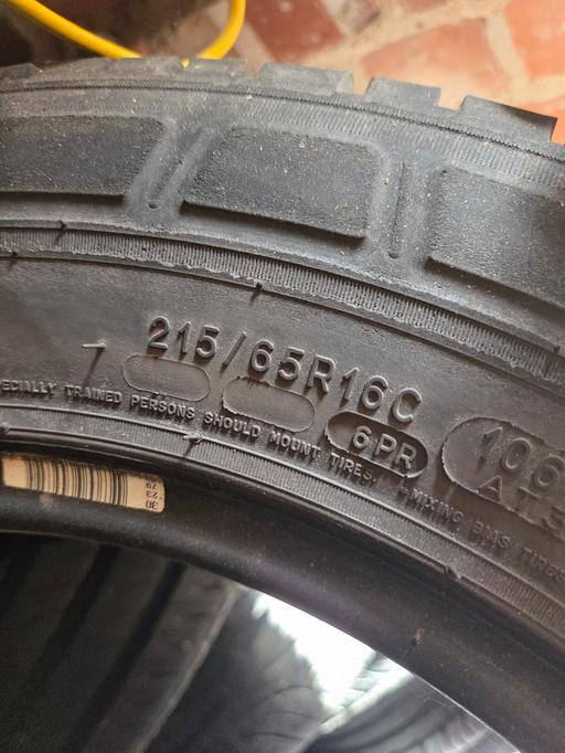 Vehicles Chapeltown Sheffield - Photos for 215 x65 x16c tyres