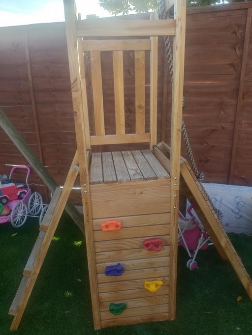 Buy & Sell Well Hall South East London - Photos for Climbing frame for 4/6 year olds.