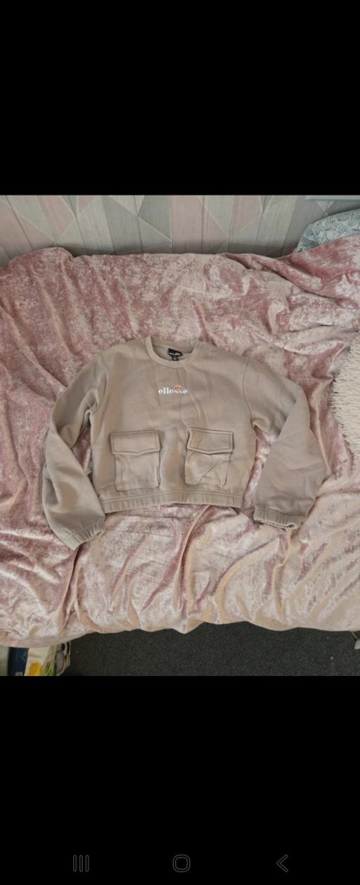 Buy & Sell Bilston Wolverhampton - Photos for Girls Ellesse Jumper