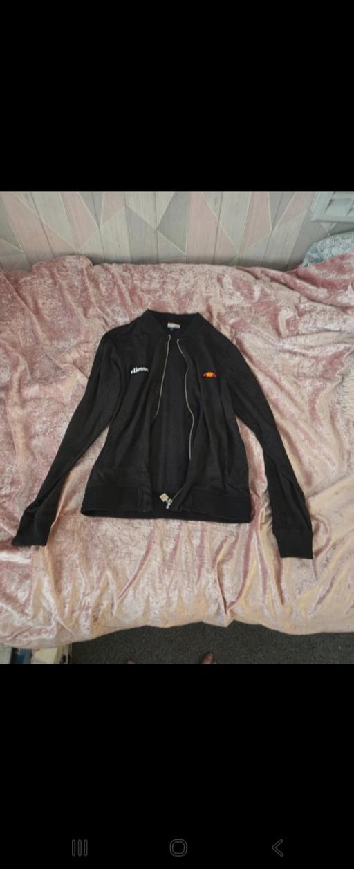 Buy & Sell Bilston Wolverhampton - Photos for Girls Ellesse Jacket