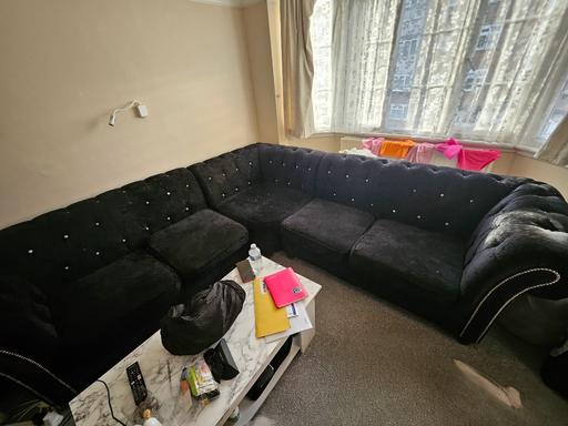 Buy & Sell Aylesbury Buckinghamshire - Photos for Large corner sofa