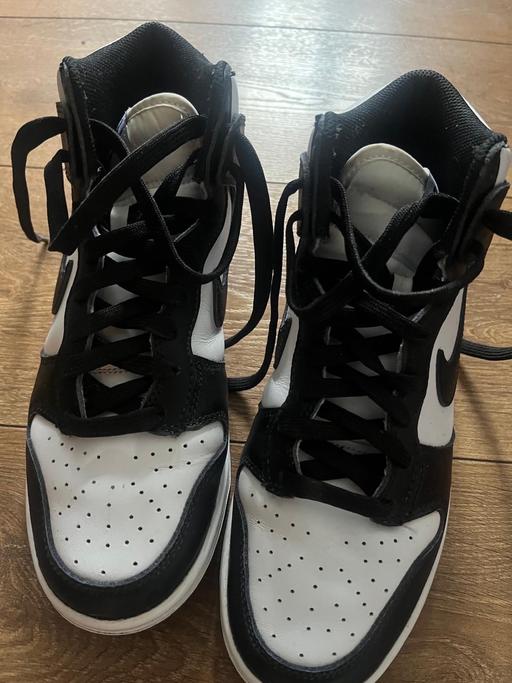 Buy & Sell Rotherhithe South East London - Photos for Female Nike Dunk High Panda trainers