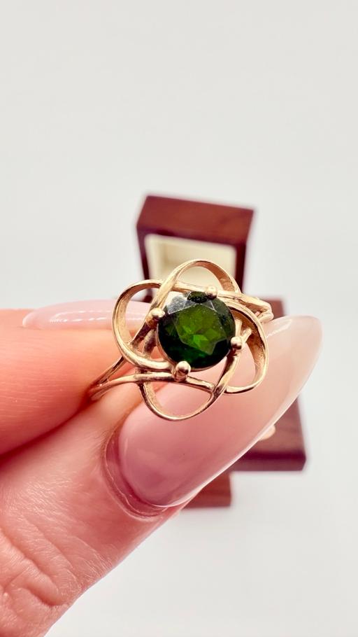 Buy & Sell Harrow on the Hill North West London - Photos for Vintage-Inspired Emerald Ring in 9ct Gold