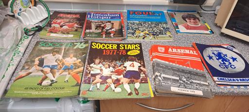 Buy & Sell Islington North London - Photos for football ..arsenal programmes
