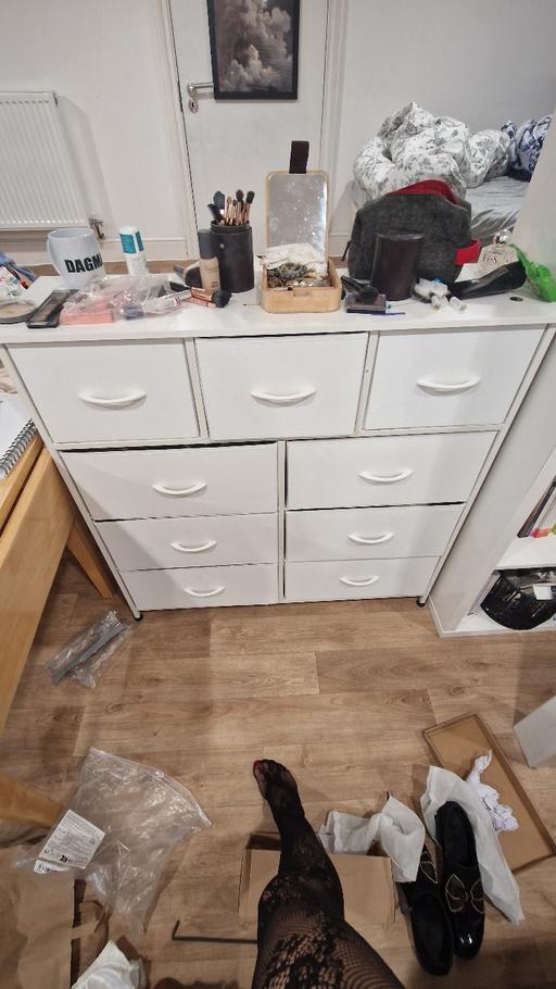 Buy & Sell Redbridge East London - Photos for White chest of drawers