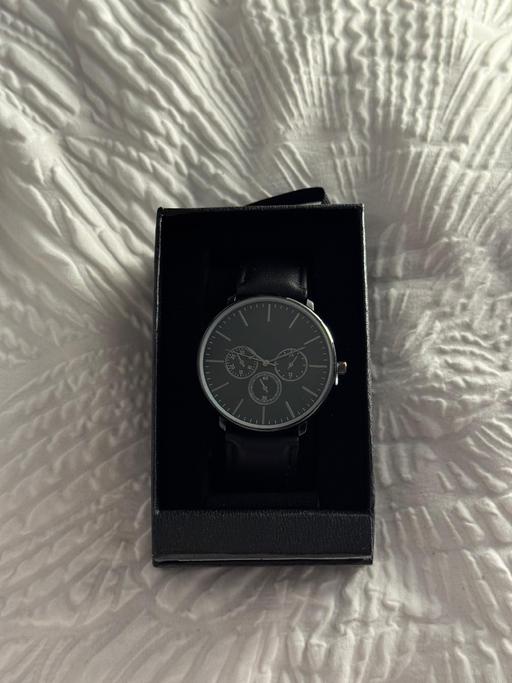 Buy & Sell Colliers Wood South West London - Photos for Black Leather Watch For Men's 