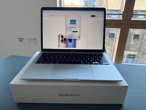 Buy & Sell Hoxton North London - Photos for MacBook Pro 13
