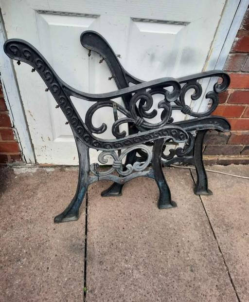 Buy & Sell Lye Dudley - Photos for cast iron heavy bench ends