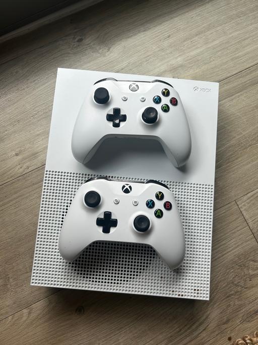 Buy & Sell - Photos for Xbox One S model 1681