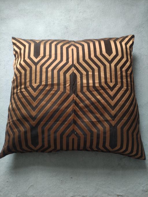 Buy & Sell Grafton Street Industrial Estate West Northamptonshire - Photos for Floor cushion