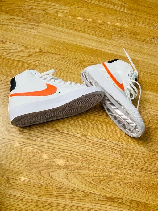 Buy & Sell Chadderton Oldham - Photos for Women’s Nike trainers brand new