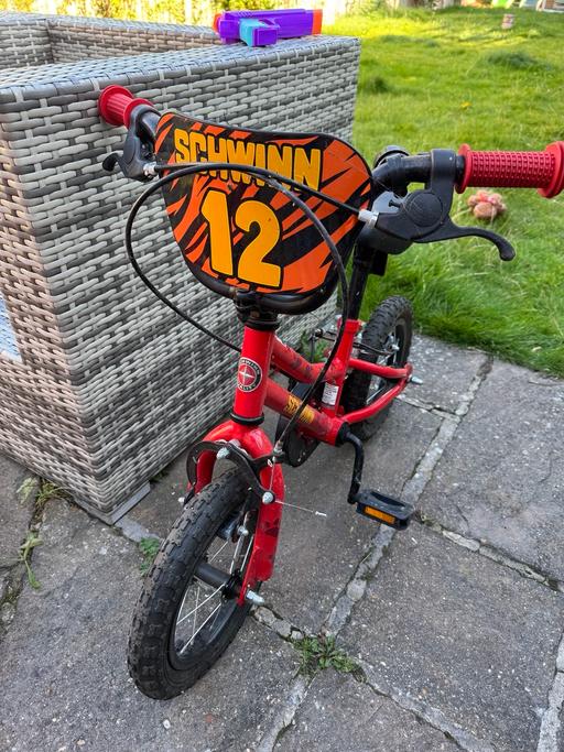 Buy & Sell Gravesend Gravesham - Photos for Kids Schwinn bike