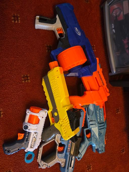 Buy & Sell Bradley Wolverhampton - Photos for selection of nerf guns