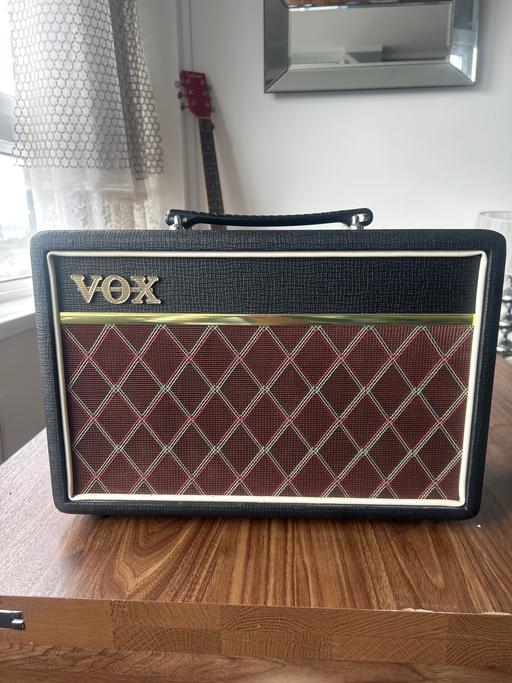 Buy & Sell Newham East London - Photos for VOX AMPLIFICATION PATHFINDER10 V9106 15W