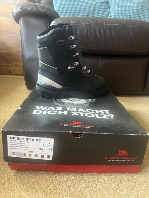 Buy & Sell Becontree Heath East London - Photos for Safety boots
